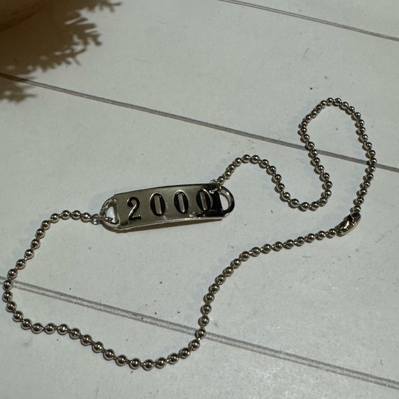Vintage y2K Silver Toned Dog Tag Choker Necklace - Picture 1 of 3